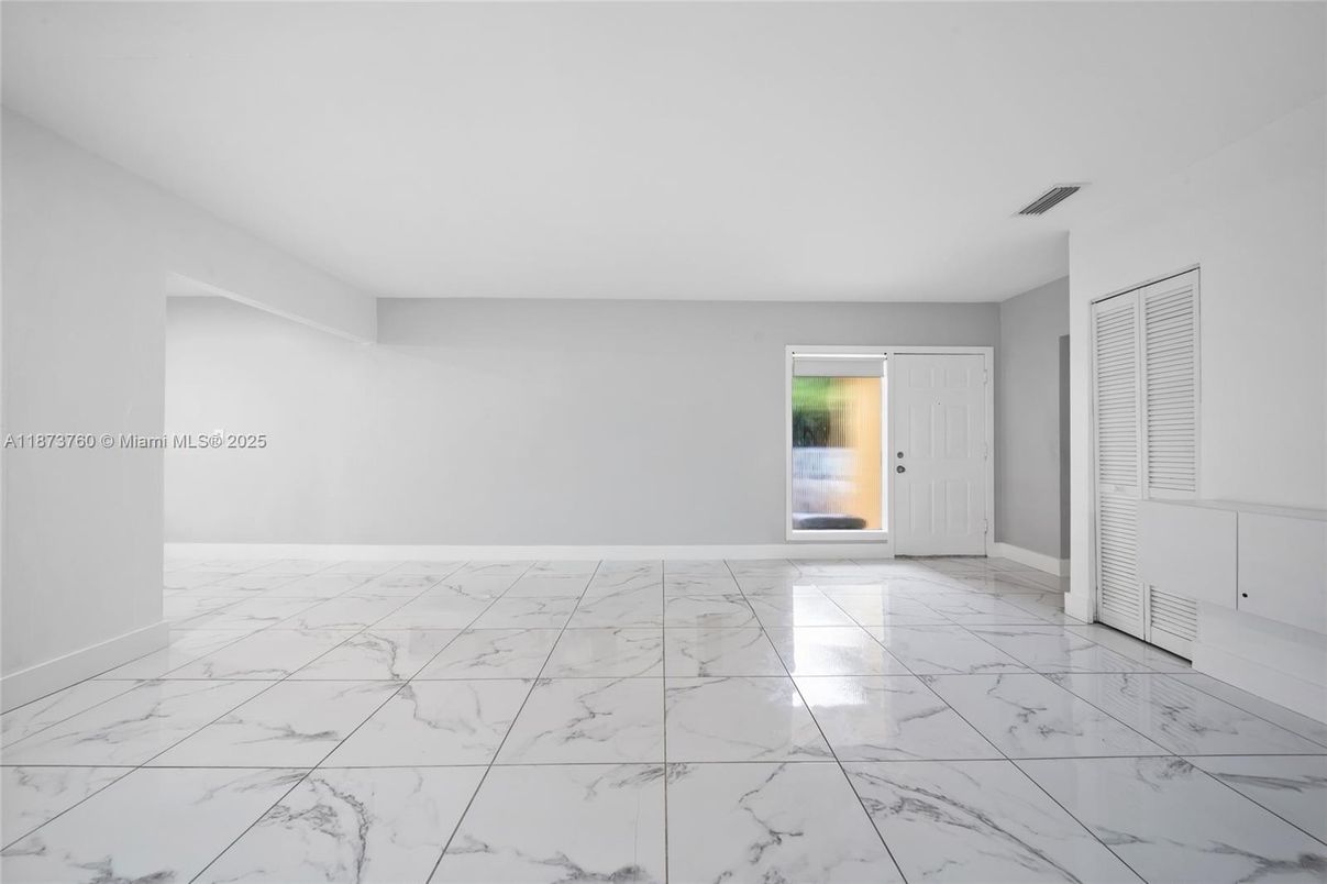 Empty room, Interior, Marble