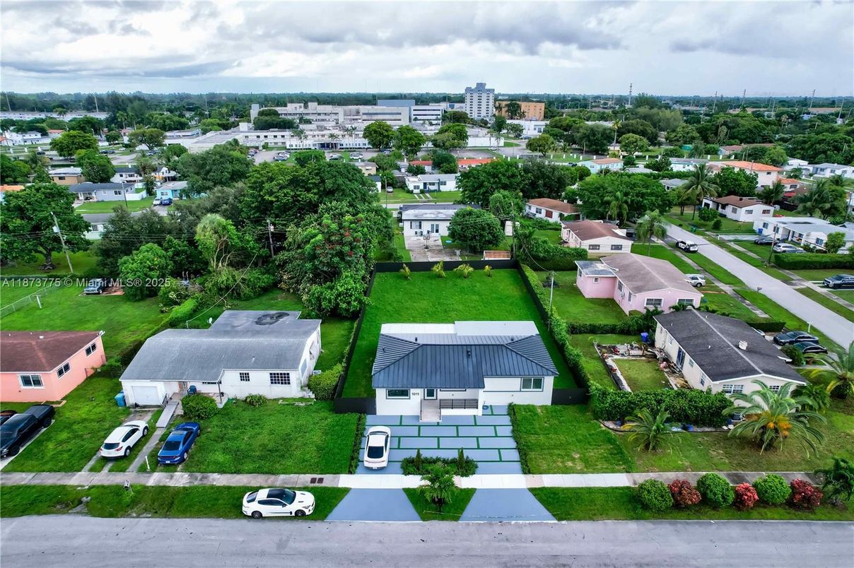 Exterior, Drone