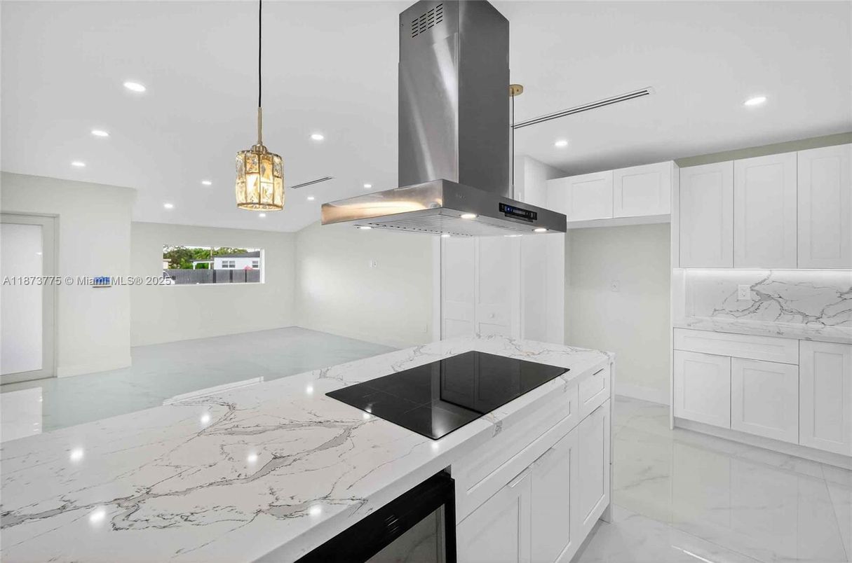 Interior, Kitchen, Marble, Pendant Lights, Recessed Lighting