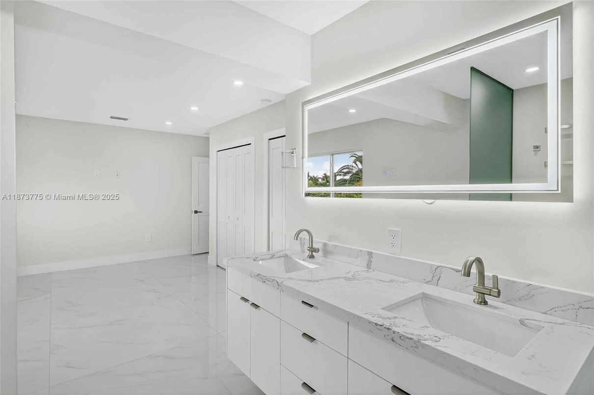 Bathroom, Dual Sink Vanities, Interior, Marble, Recessed Lighting