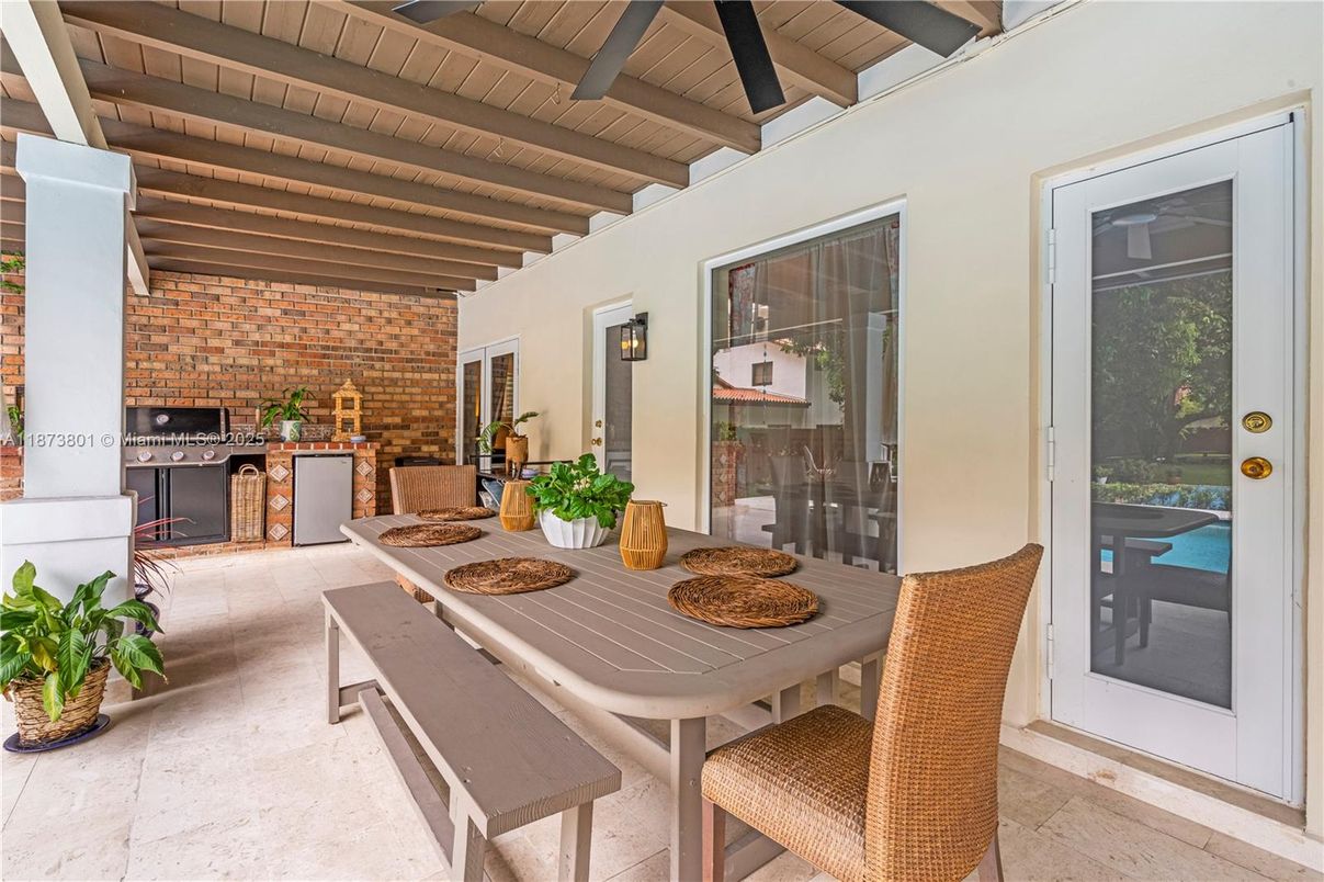 Exterior, Outdoor Kitchen, Stone Walls