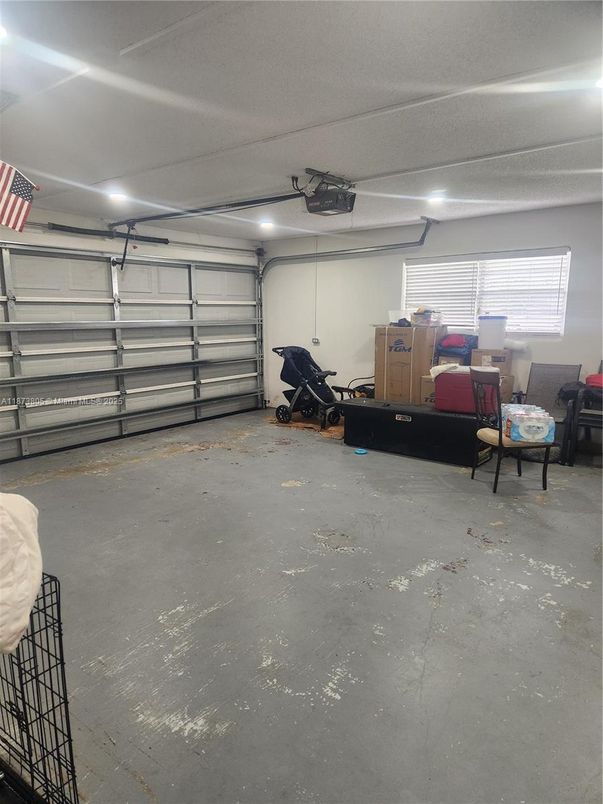 Garage, Interior