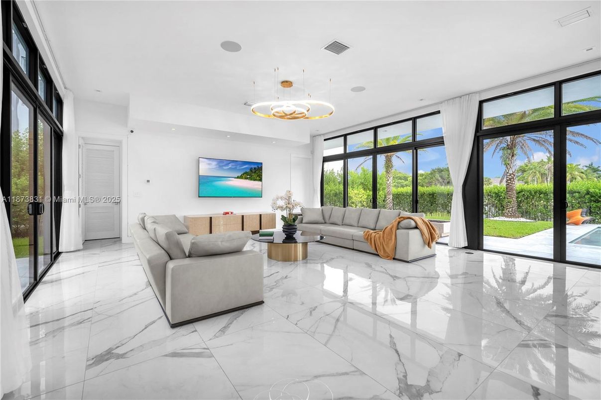 Interior, Living room, Marble, Pendant Lights, Recessed Lighting