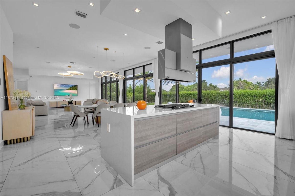 Dining room, Interior, Kitchen, Living room, Marble, Pendant Lights, Recessed Lighting