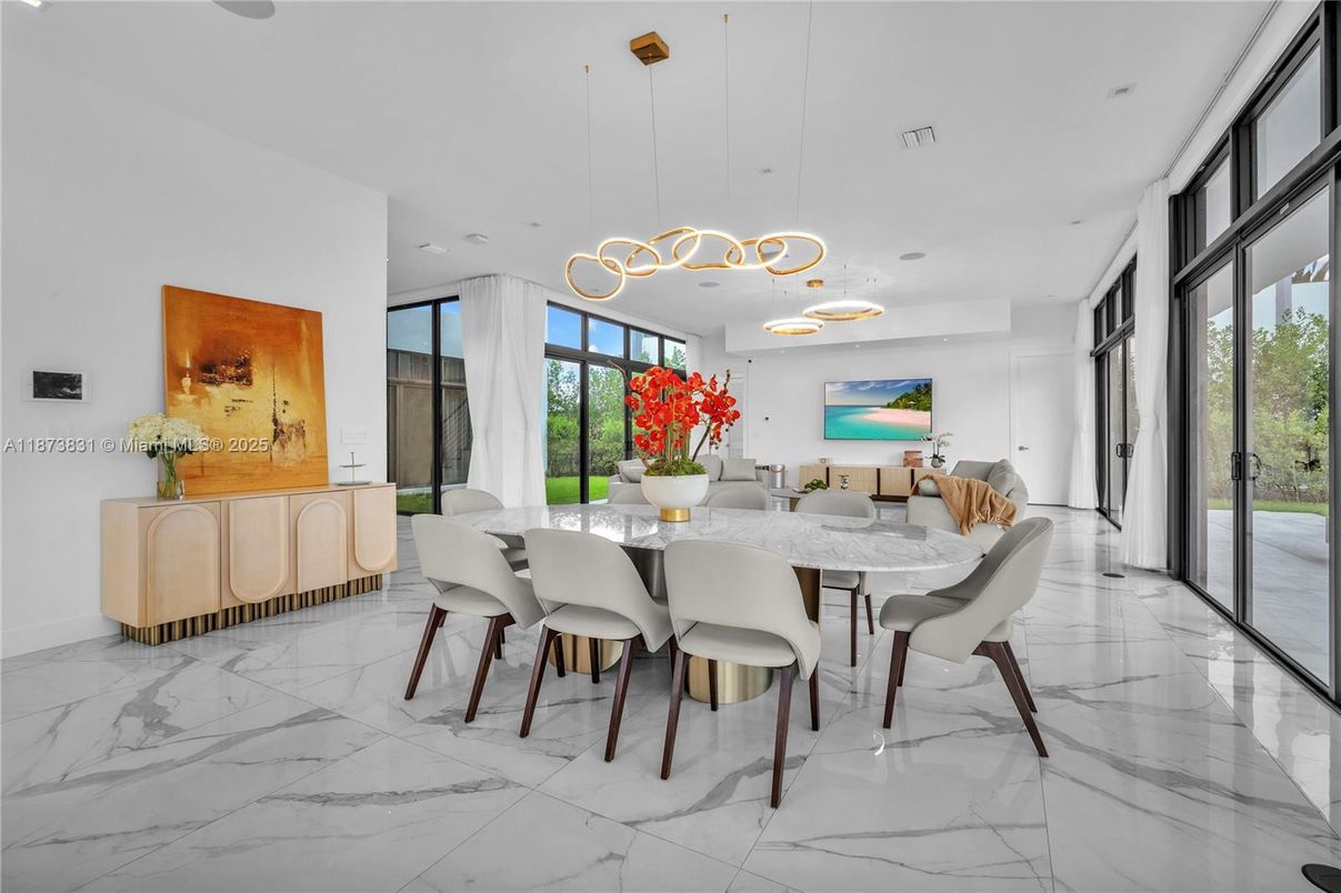Dining room, Interior, Living room, Marble, Pendant Lights, Recessed Lighting