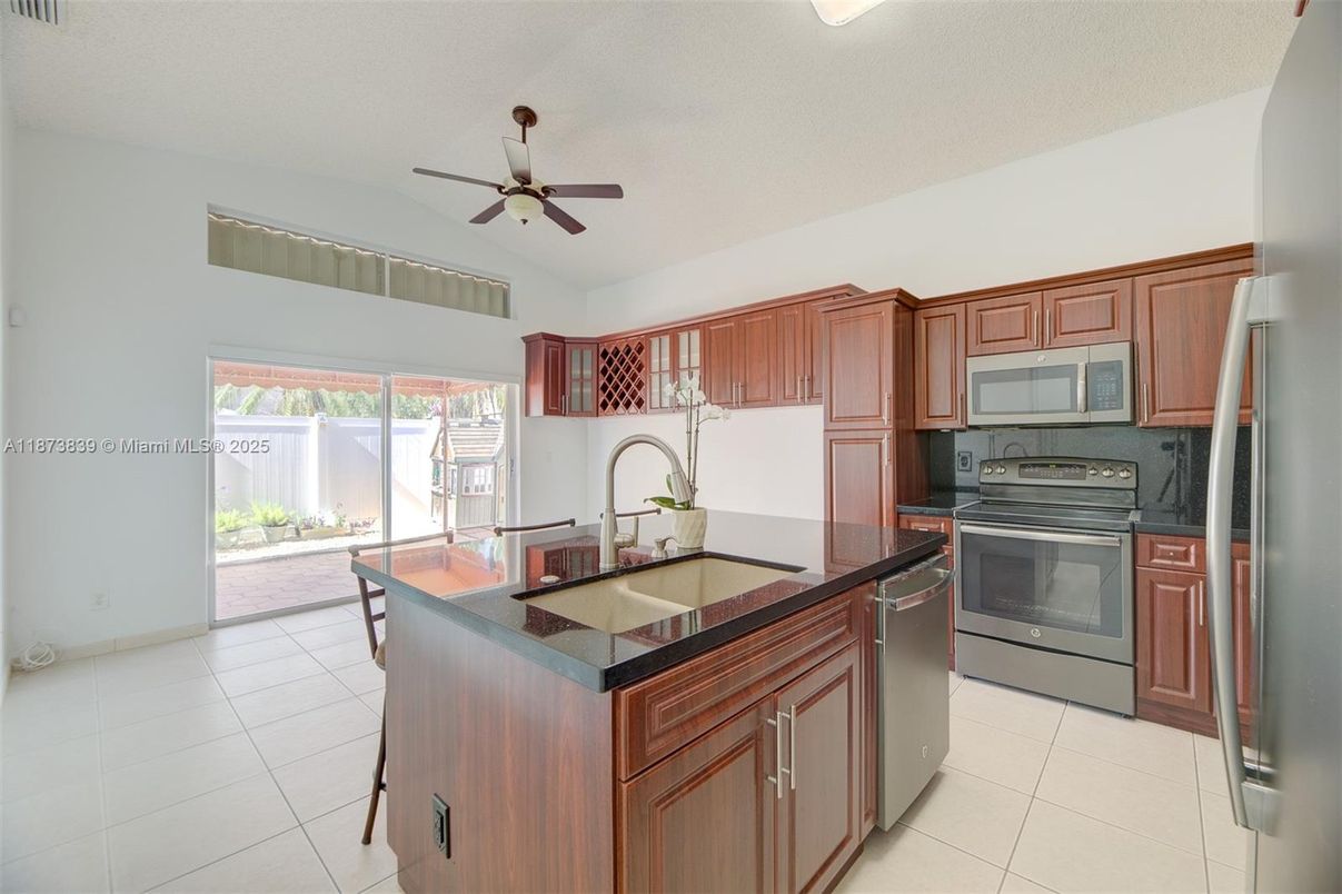Interior, Kitchen, Stainless Steel Appliances
