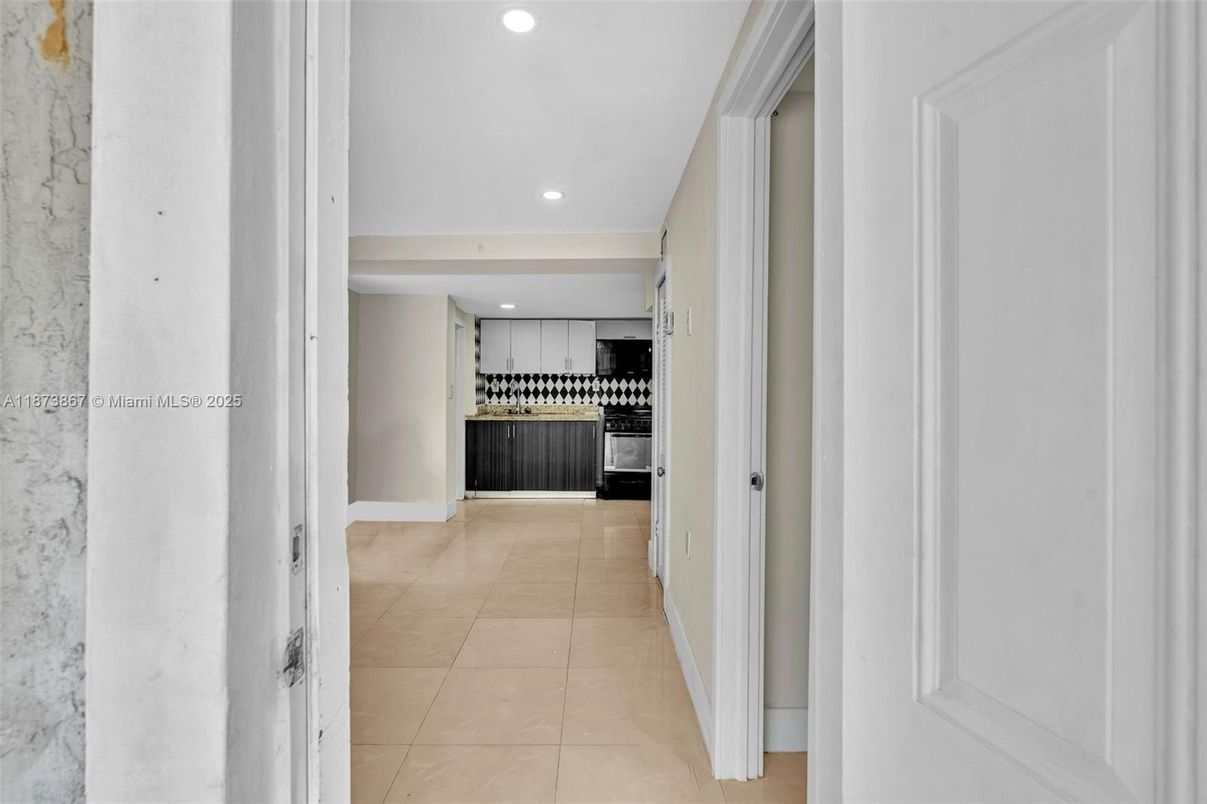 Interior, Kitchen, Recessed Lighting