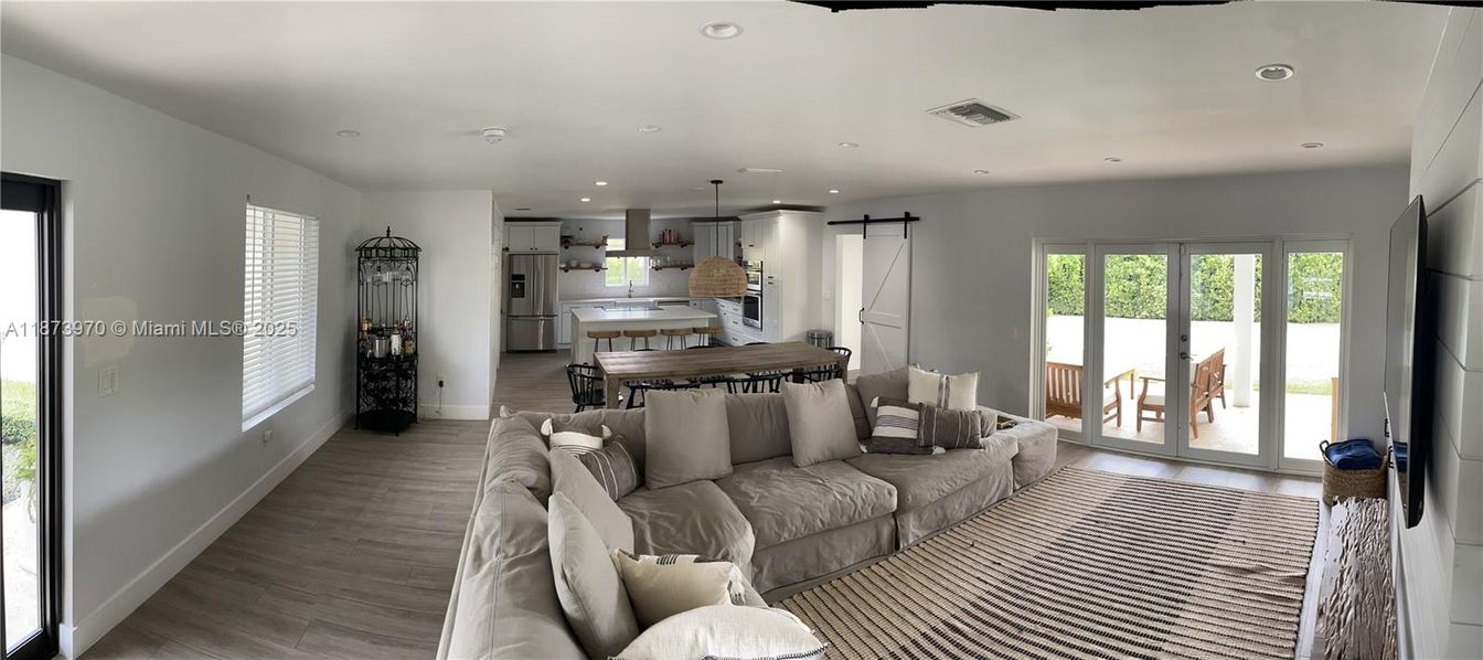 Dining room, Interior, Kitchen, Living room, Pendant Lights, Recessed Lighting