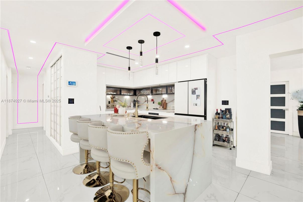 Interior, Kitchen, Marble, Pendant Lights, Recessed Lighting