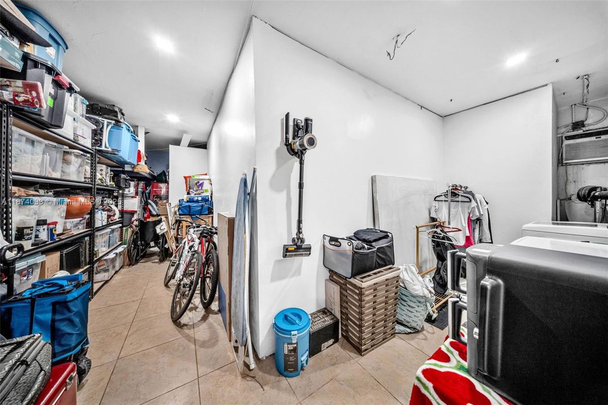Interior, Recessed Lighting, Washer