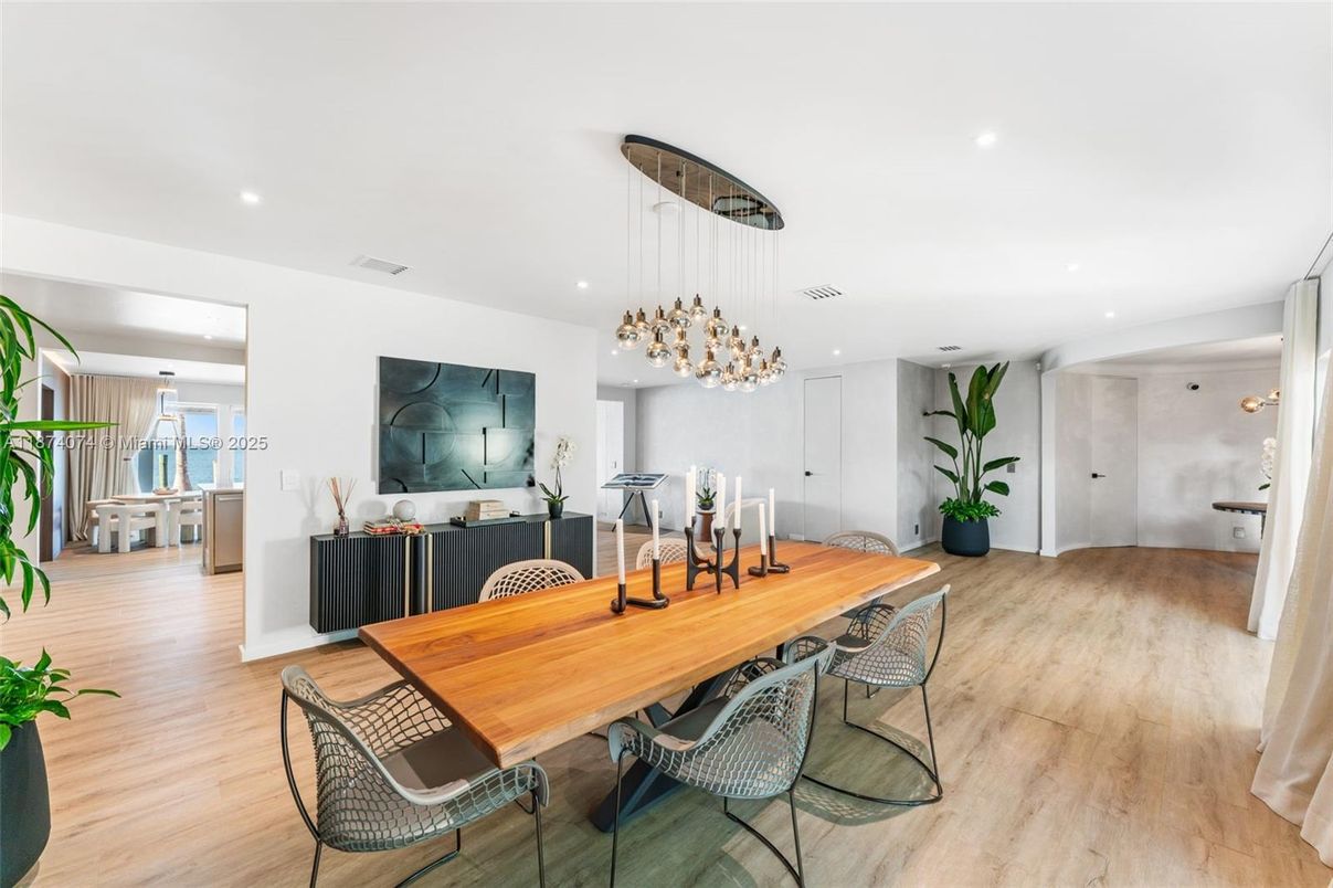 Dining room, Interior, Pendant Lights, Recessed Lighting, Wood Texture Flooring