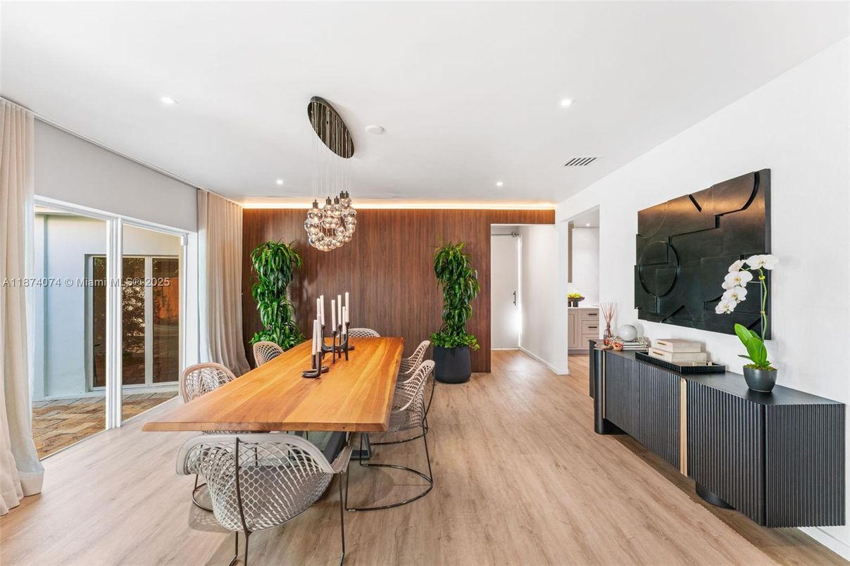 Chandelier, Dining room, Interior, Recessed Lighting, Wood Texture Flooring, Wooden Walls