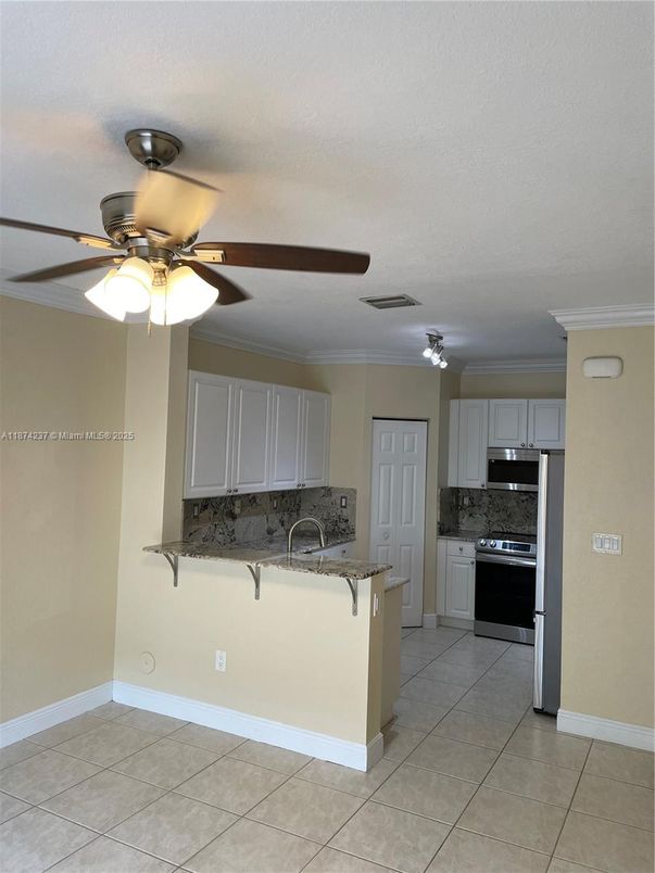 Interior, Kitchen, Stainless Steel Appliances