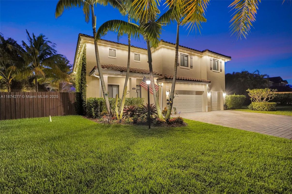Attached, Backyard, Exterior, Facade, Mediterranean