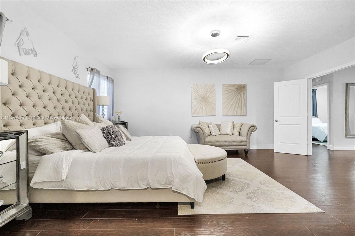 Bedroom, Interior, Wood Texture Flooring