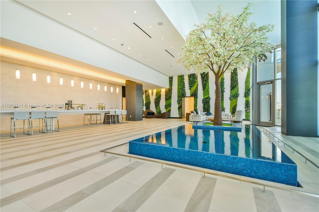 Interior, Pool, Recessed Lighting