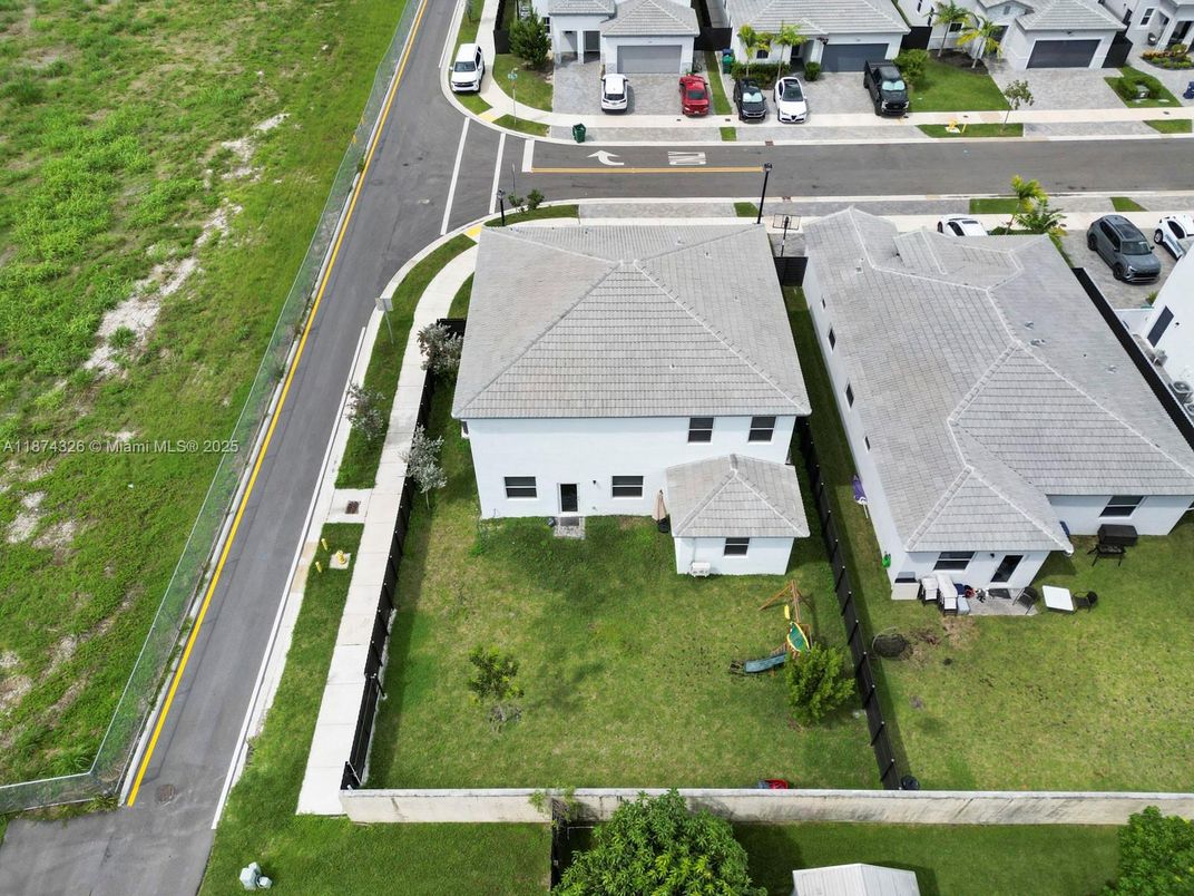 Exterior, Drone