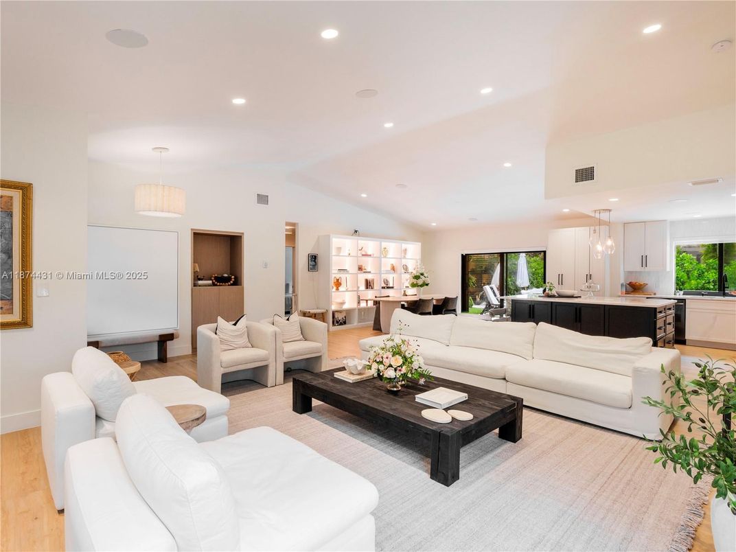 Interior, Kitchen, Living room, Pendant Lights, Recessed Lighting, Wood Texture Flooring