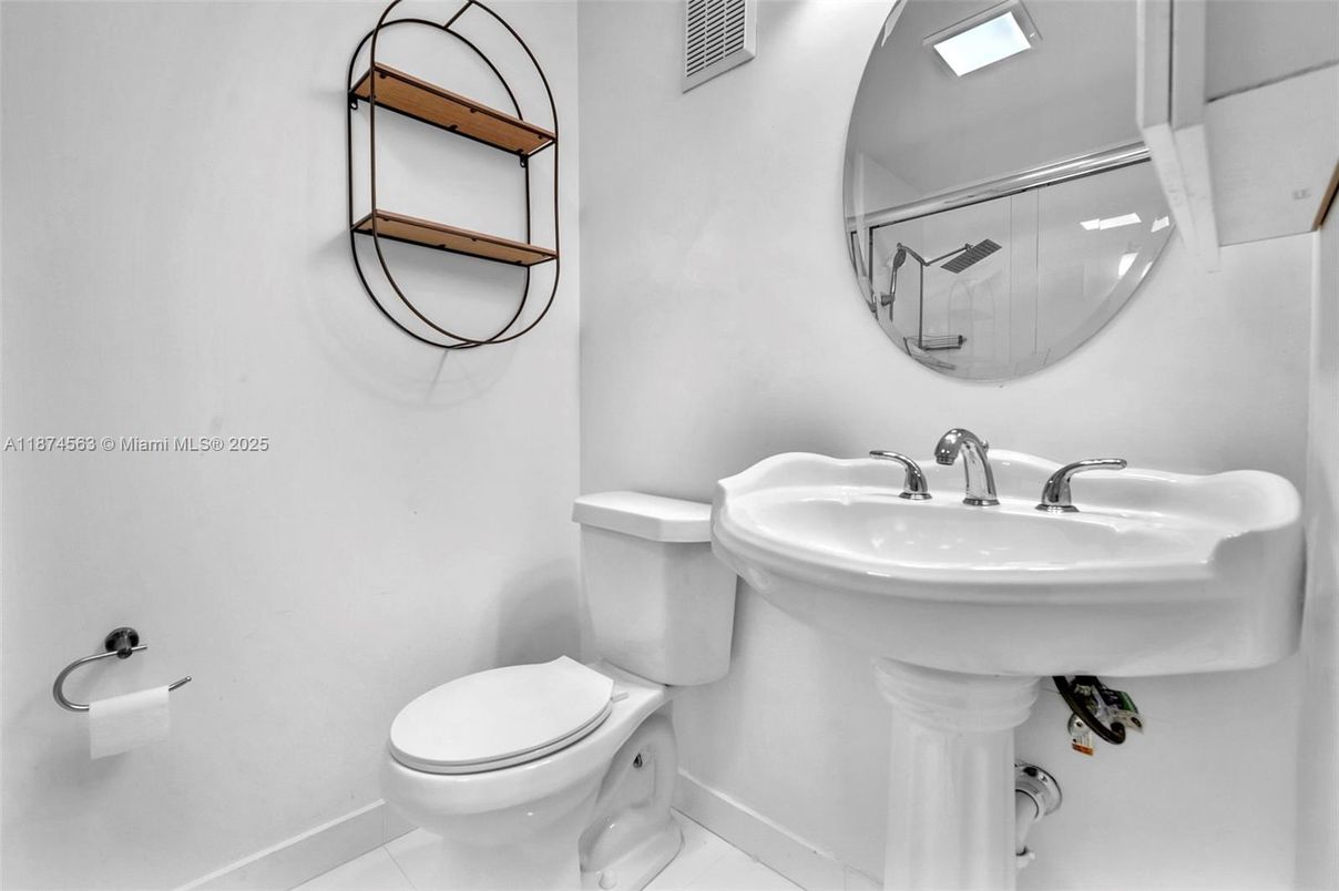 Bathroom, Interior