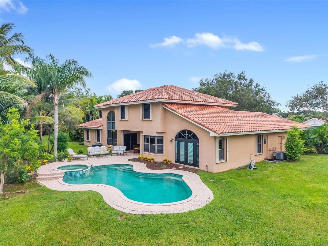 Backyard, Exterior, Pool