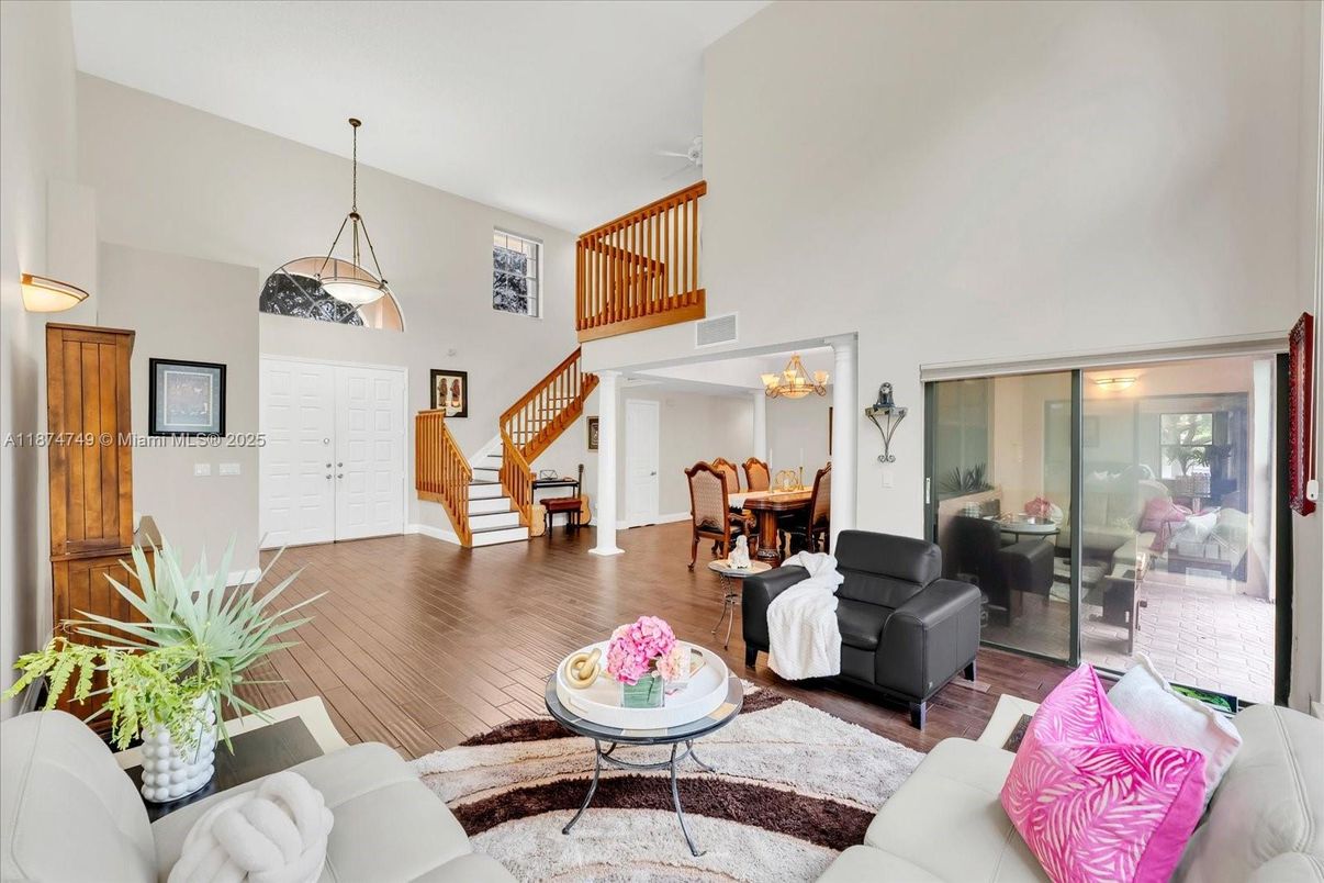 Dining room, Interior, Living room, Pendant Lights, Wood Texture Flooring