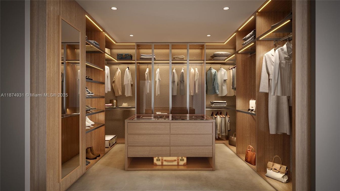 Interior, Recessed Lighting, Walk-in Closets