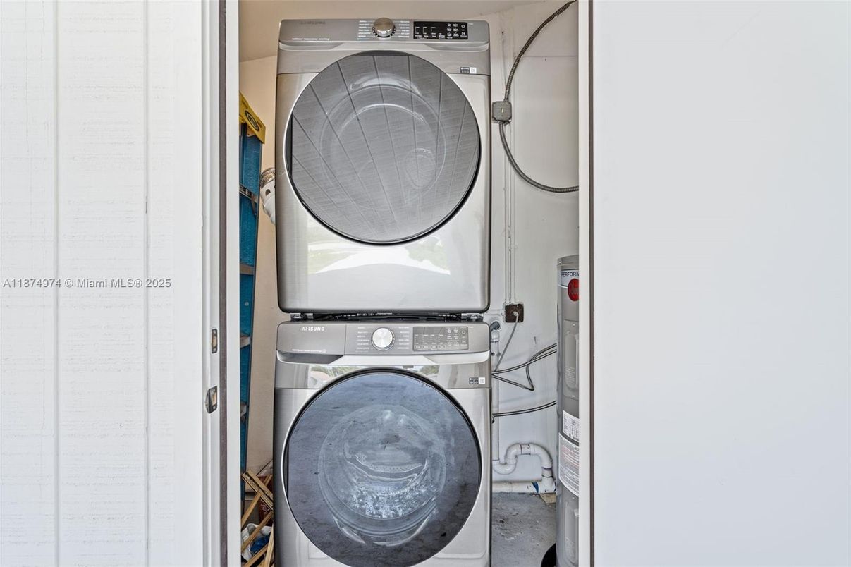 Interior, Utility Closets, Washer