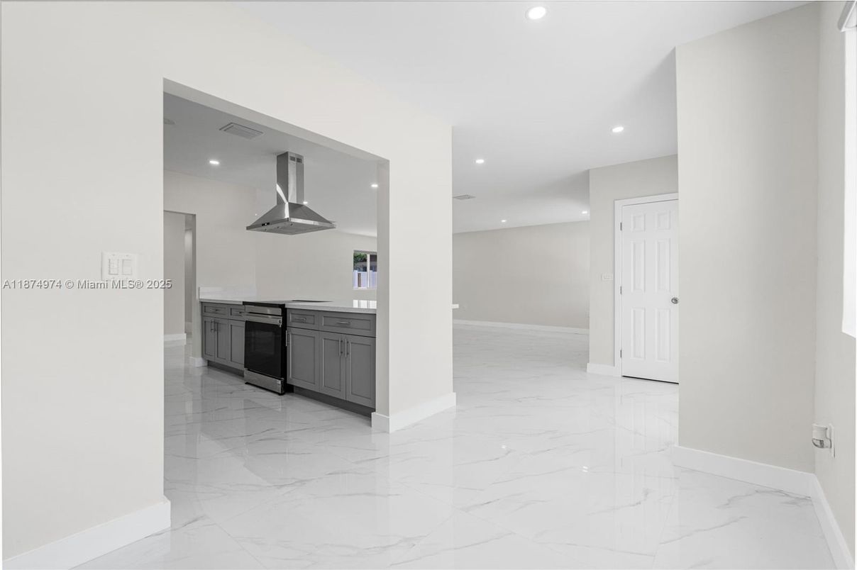Interior, Kitchen, Marble, Pendant Lights, Recessed Lighting