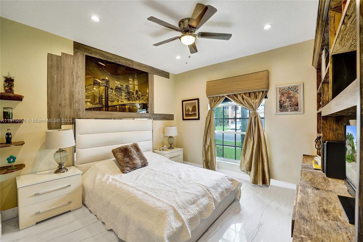 Bedroom, Interior, Marble, Recessed Lighting, Water