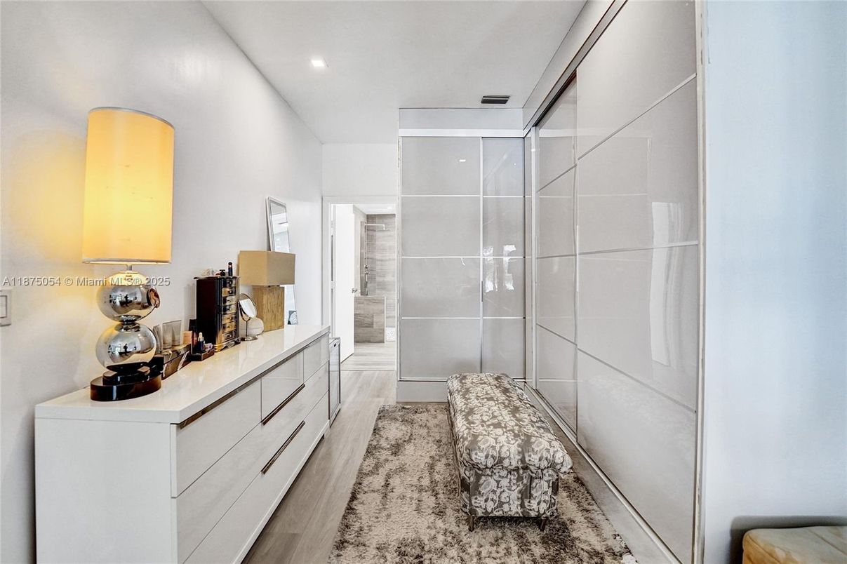 Interior, Recessed Lighting, Walk-in Closets