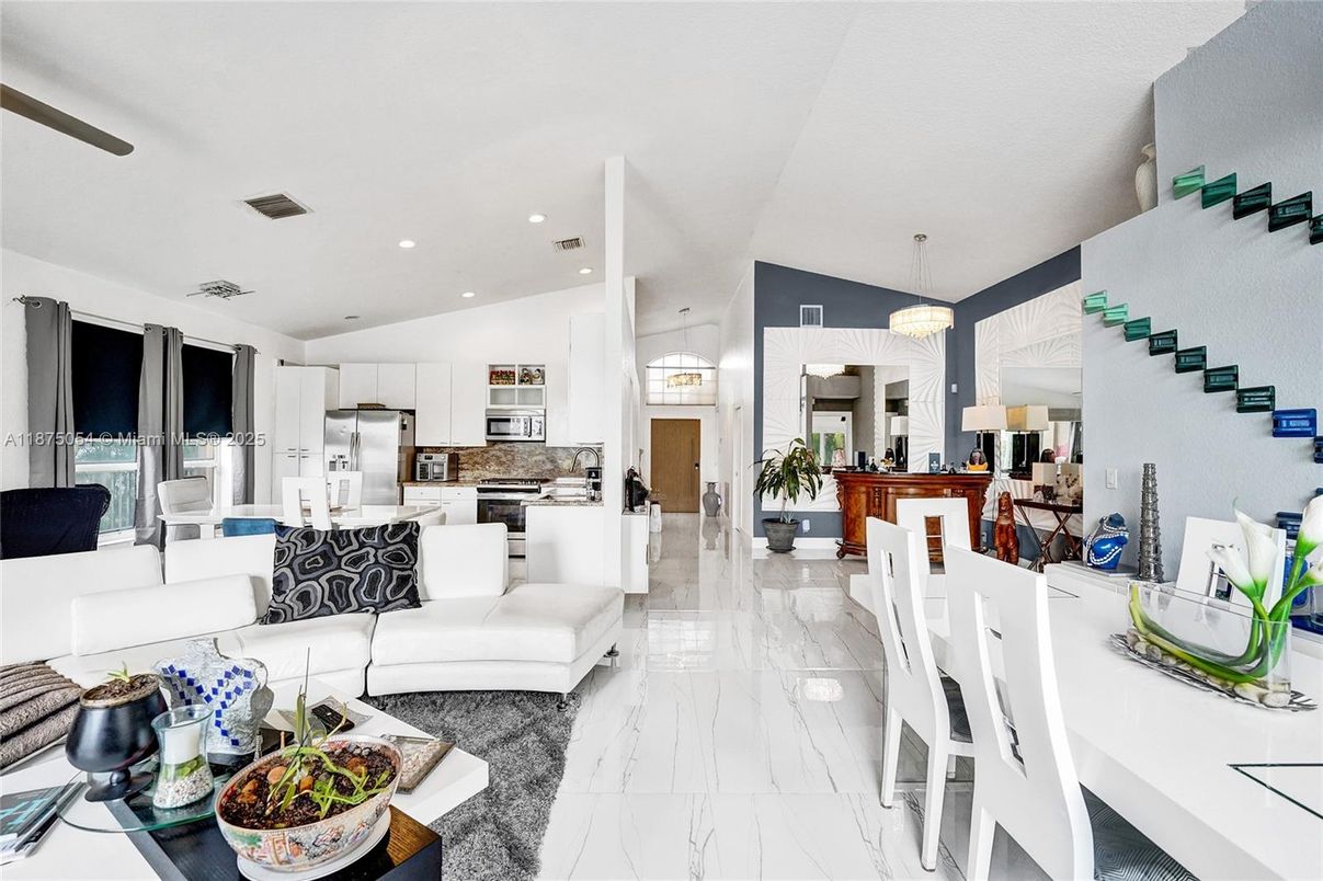 Chandelier, Dining room, Interior, Kitchen, Living room, Marble, Recessed Lighting, Stainless Steel Appliances