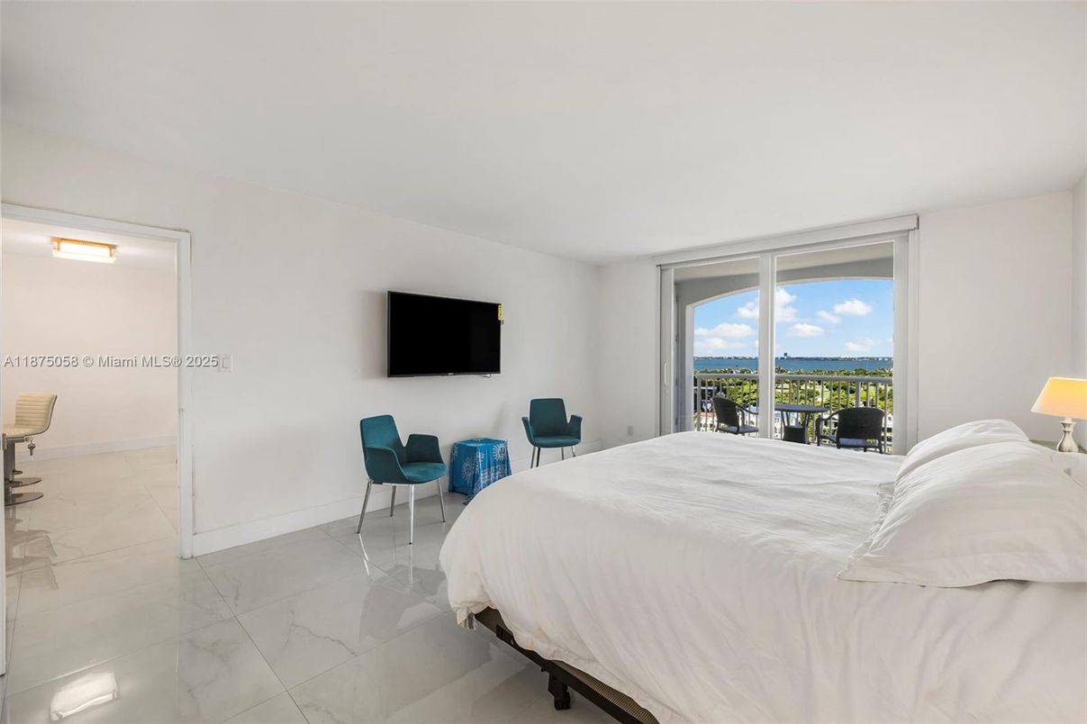 Bedroom, Interior, Marble, Water