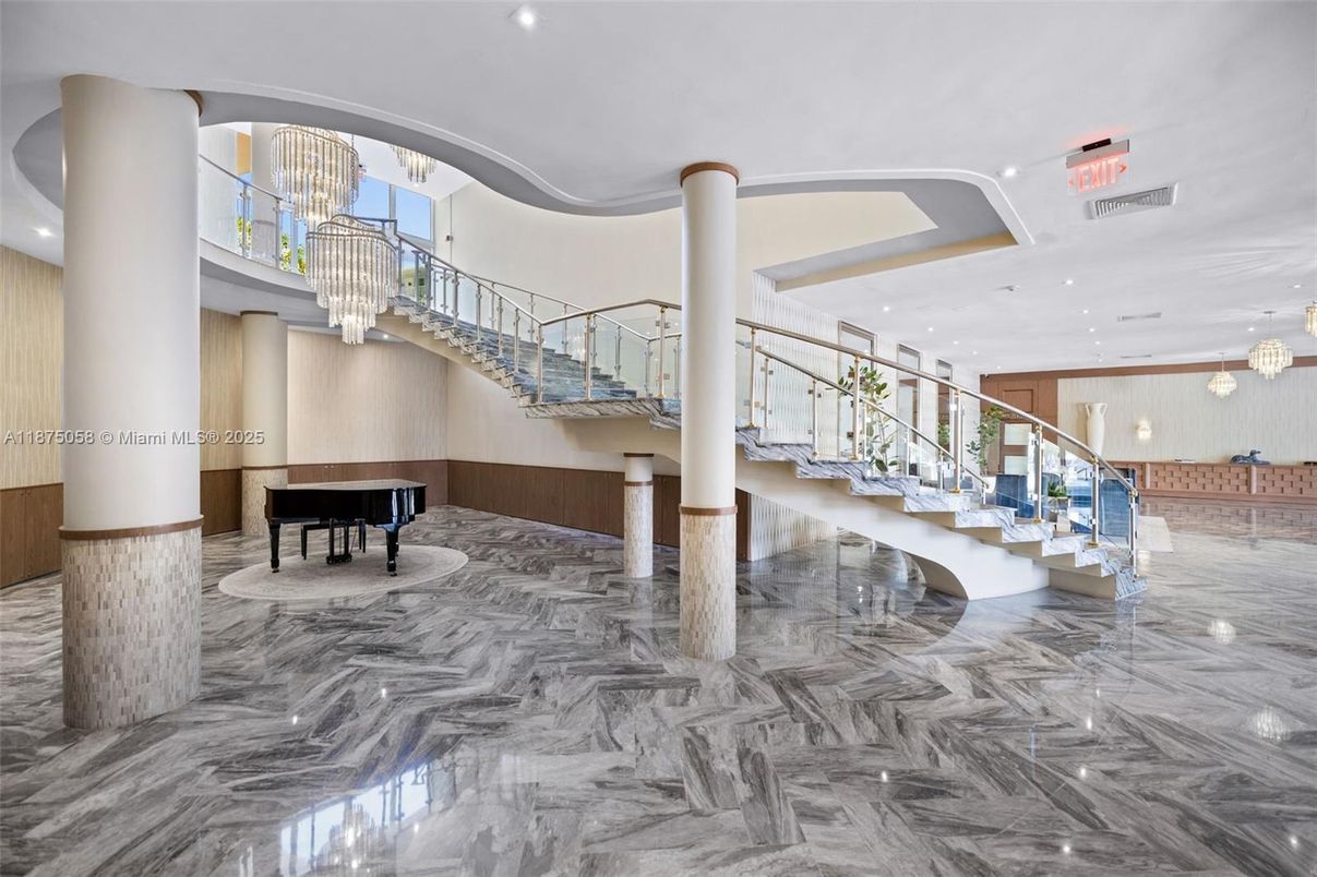 Chandelier, Interior, Marble, Piano, Recessed Lighting