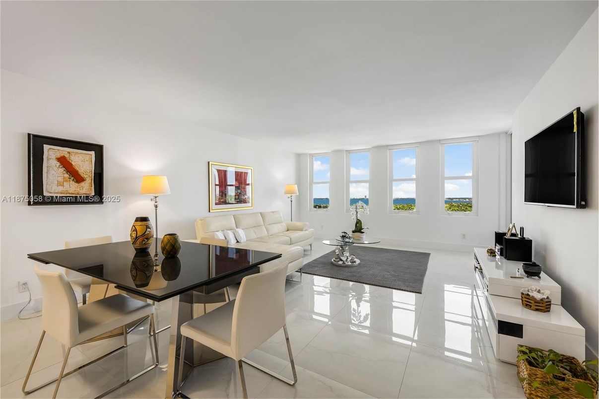 Dining room, Interior, Living room