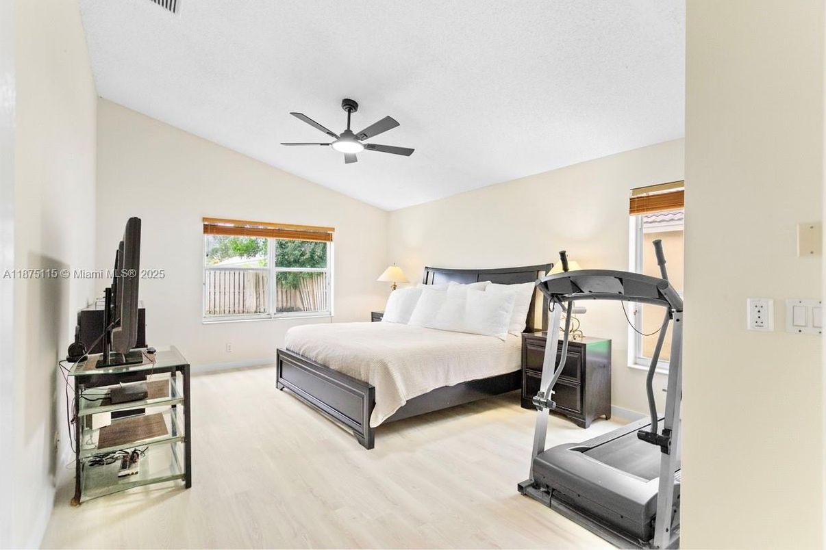 Bedroom, Fitness Equipment, Interior, Wood Texture Flooring
