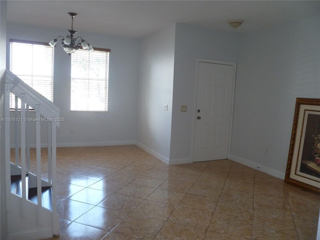 Chandelier, Empty room, Interior