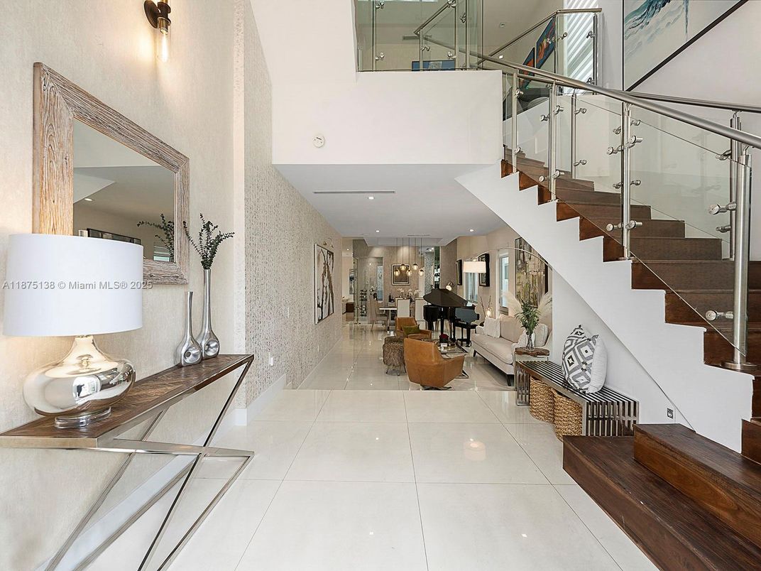 Interior, Piano, Recessed Lighting