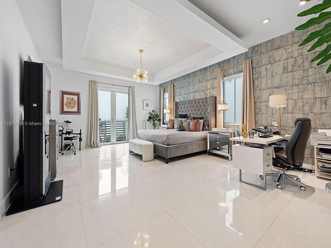 Bedroom, Chandelier, Home Office, Interior, Recessed Lighting