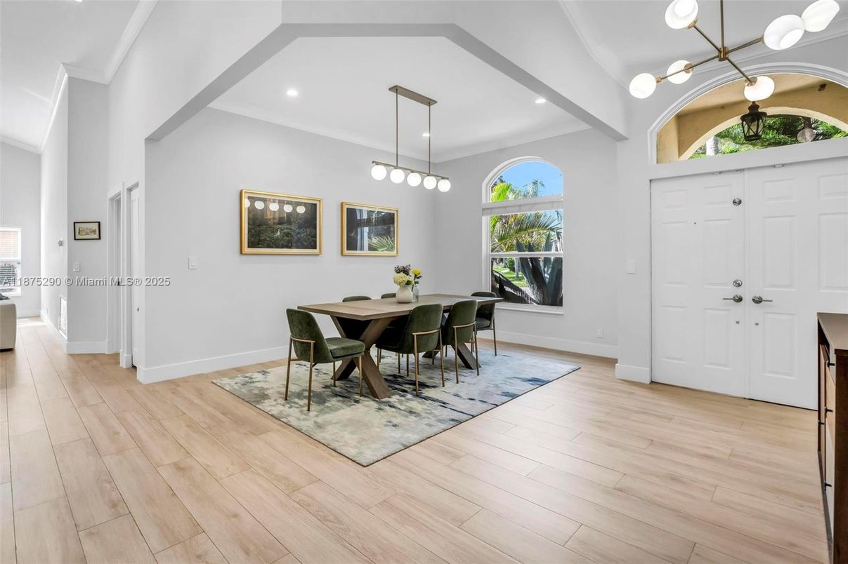 Dining room, Interior, Pendant Lights, Recessed Lighting, Wood Texture Flooring