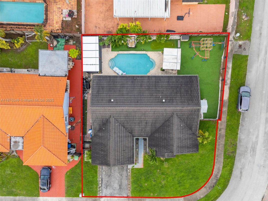 Exterior, Drone