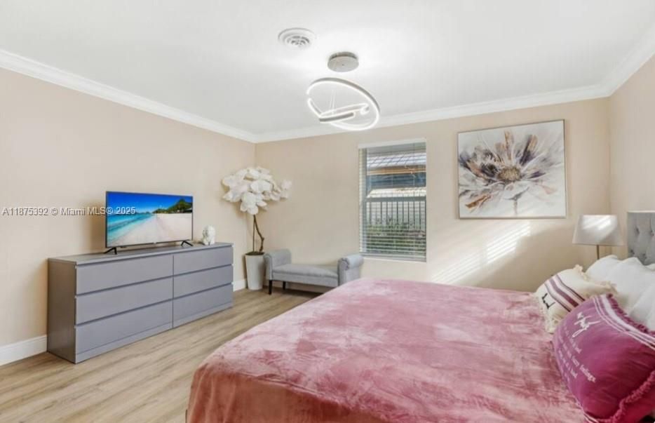 Bedroom, Interior, Pendant Lights, Wood Texture Flooring