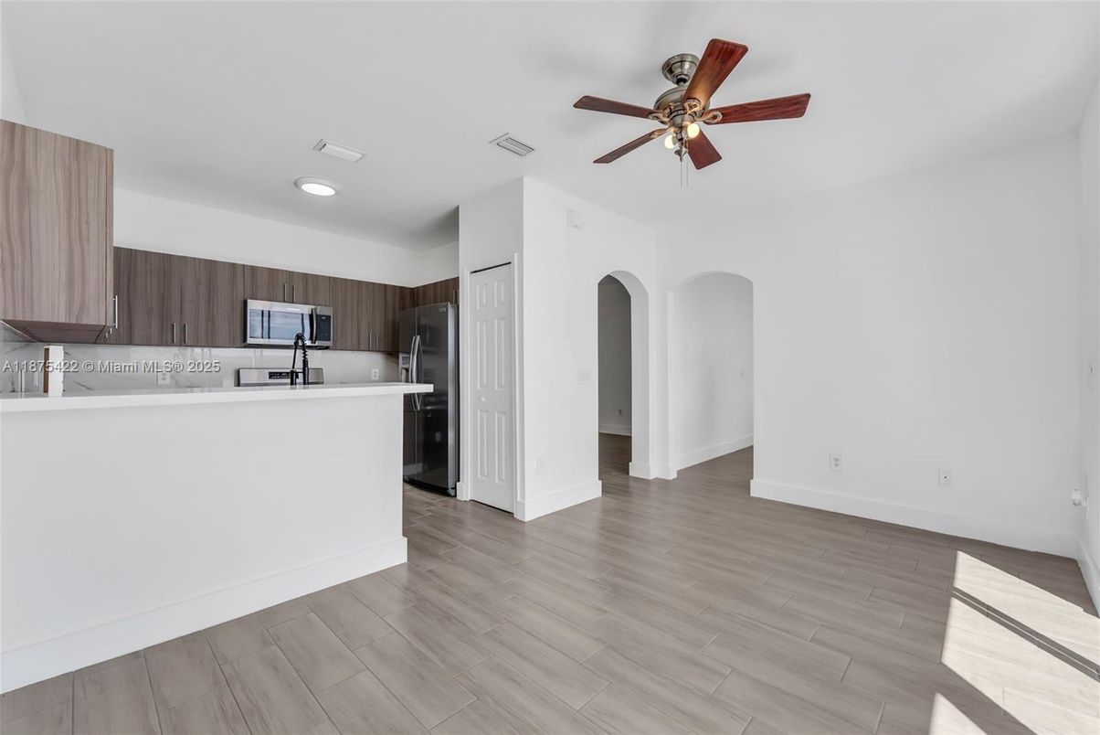 Interior, Kitchen, Recessed Lighting, Wood Texture Flooring