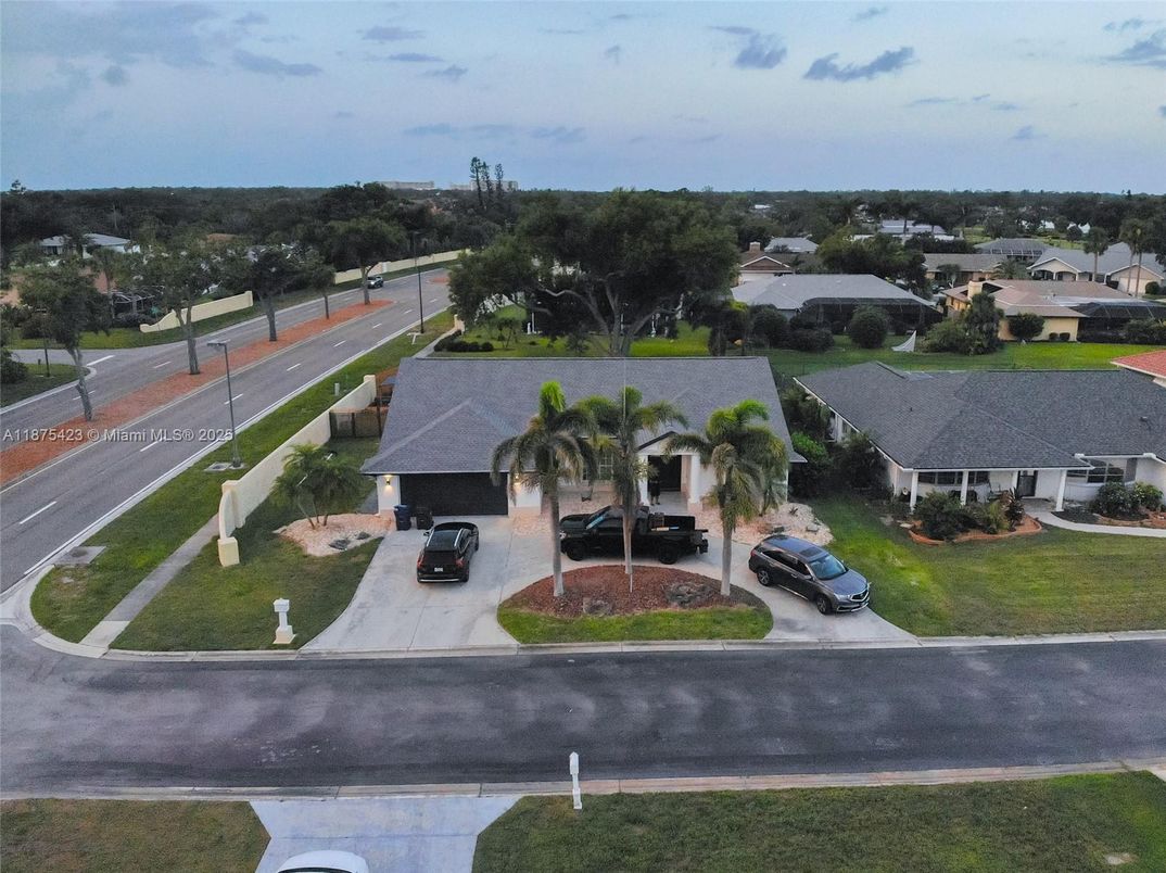 Exterior, Drone