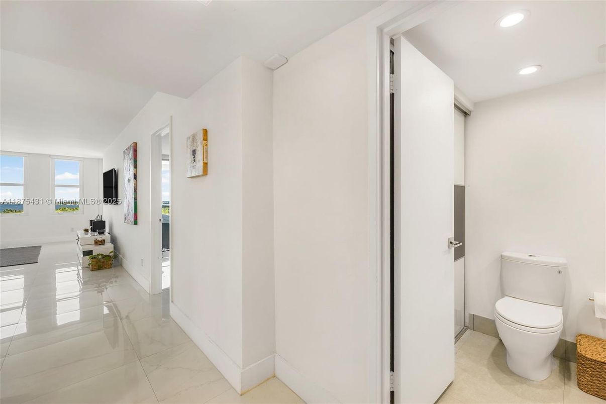 Bathroom, Interior, Marble, Recessed Lighting