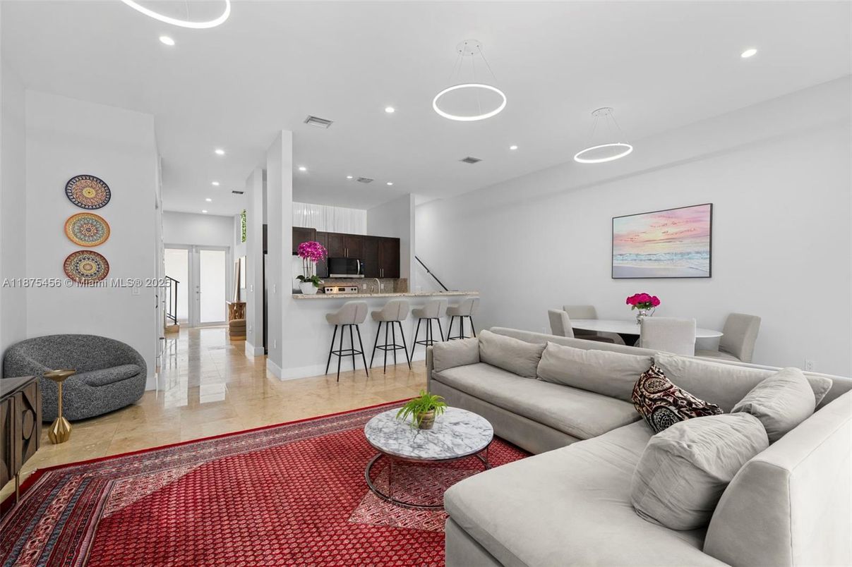 Dining room, Interior, Kitchen, Living room, Pendant Lights, Recessed Lighting