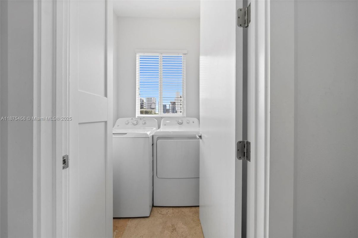 Interior, Utility Closets, Washer