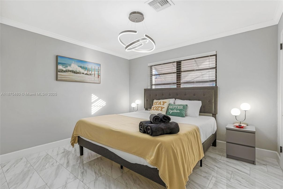 Bedroom, Interior, Marble, Pendant Lights