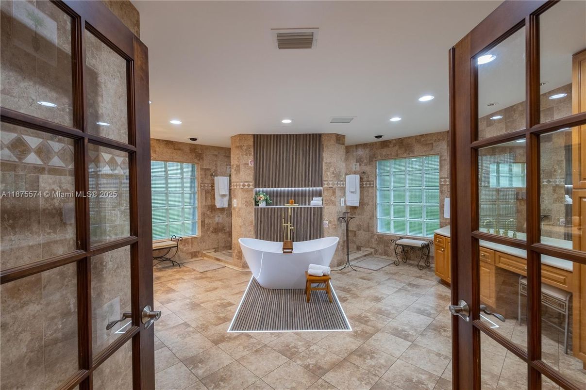 Bathroom, Free Standing Baths, Glass Shower, Interior, Recessed Lighting