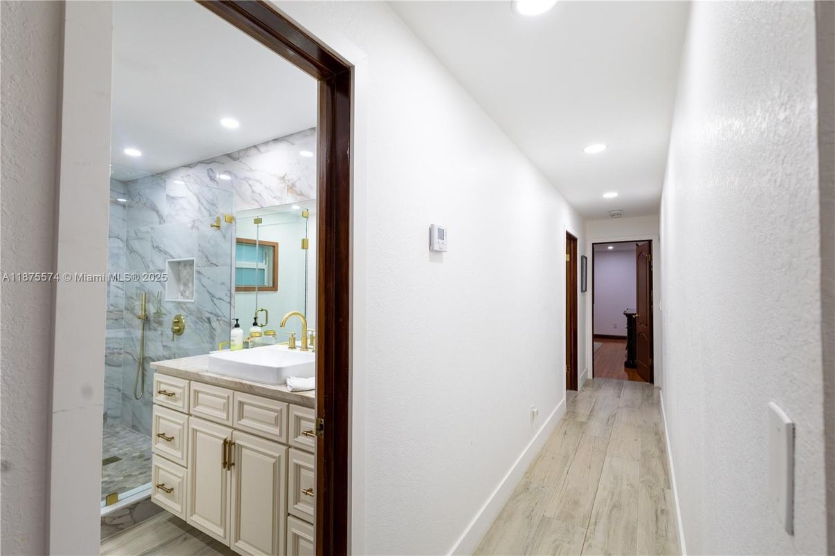 Bathroom, Interior, Marble Walls, Recessed Lighting, Wood Texture Flooring