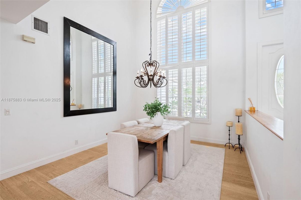Chandelier, Dining room, Interior, Pendant Lights, Wood Texture Flooring